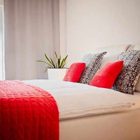 Apartamenty Design Centrum-Garbary Street Poznan Bagian luar foto